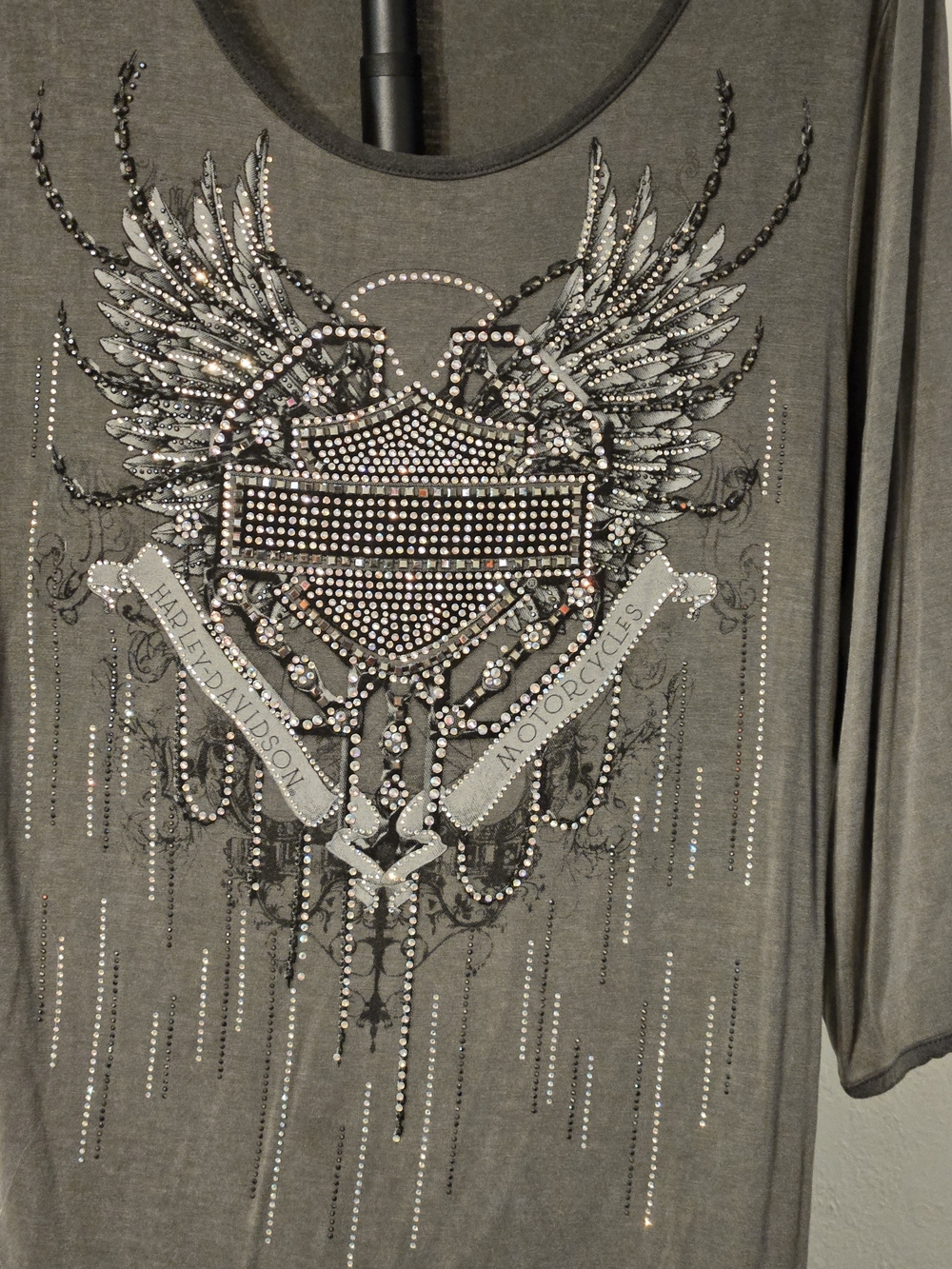 Harley-Davidson Gray Rhinestone Wing Crest Top